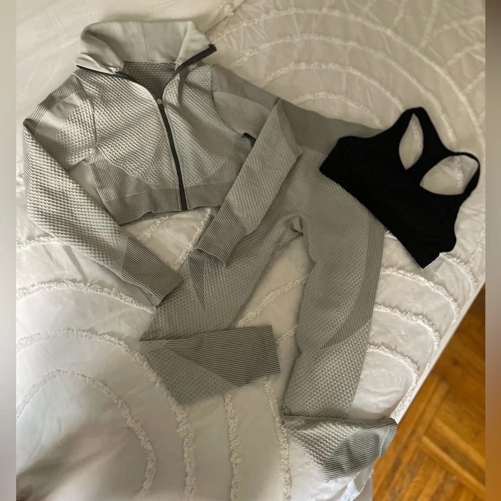 Work out set - Picture 2 of 5